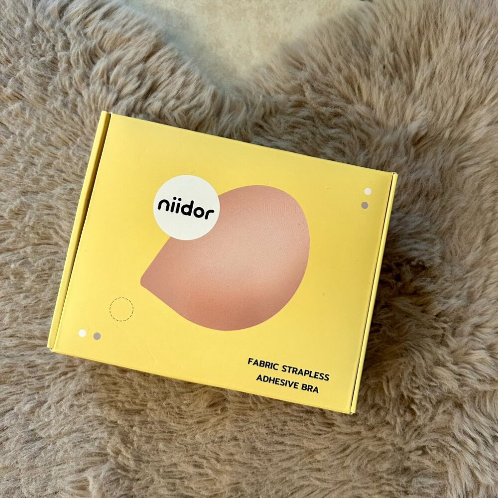 Niidor Fabric Strapless Adhesive Bra - Size C (NWT)